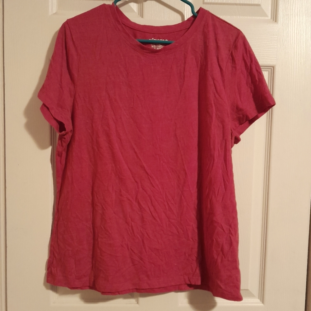 Old Navy Women's XL Vintage Red T-shirt
